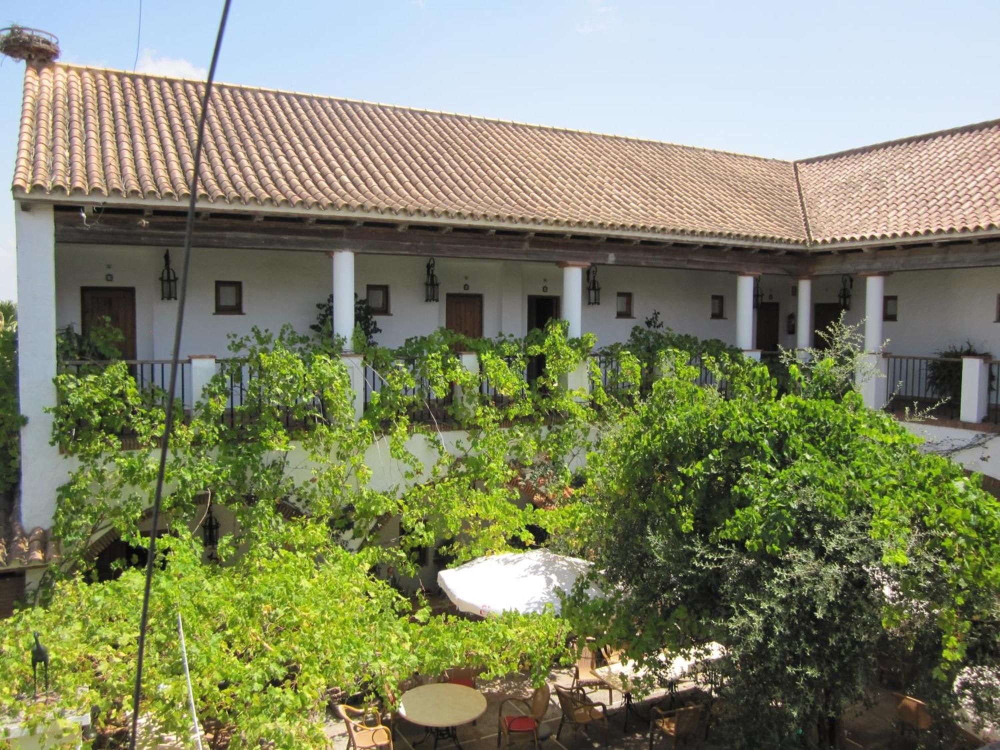 Hotel Cortijo Las Grullas Benalup-Casas Viejas Exterior photo