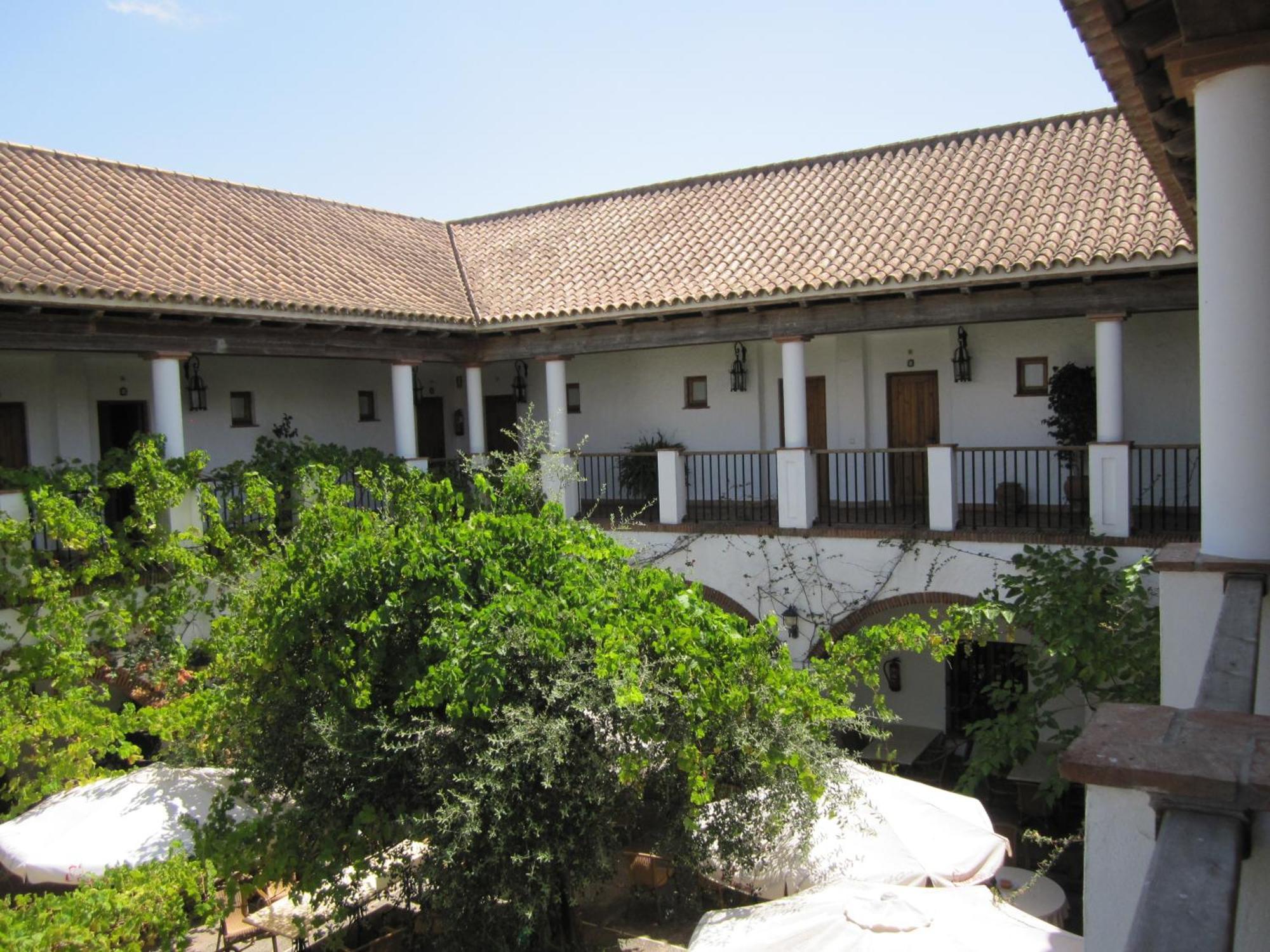 Hotel Cortijo Las Grullas Benalup-Casas Viejas Exterior photo