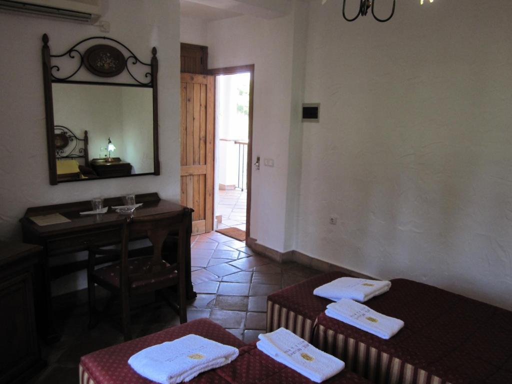 Hotel Cortijo Las Grullas Benalup-Casas Viejas Room photo