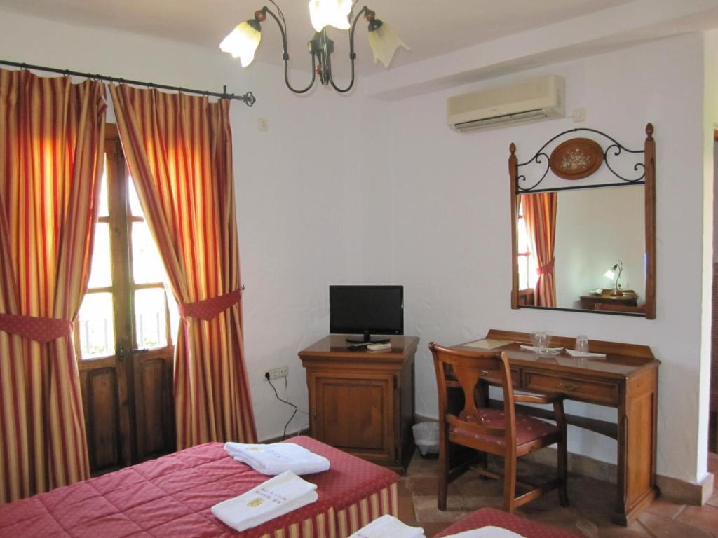 Hotel Cortijo Las Grullas Benalup-Casas Viejas Room photo