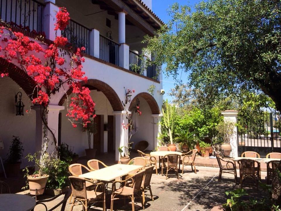 Hotel Cortijo Las Grullas Benalup-Casas Viejas Exterior photo
